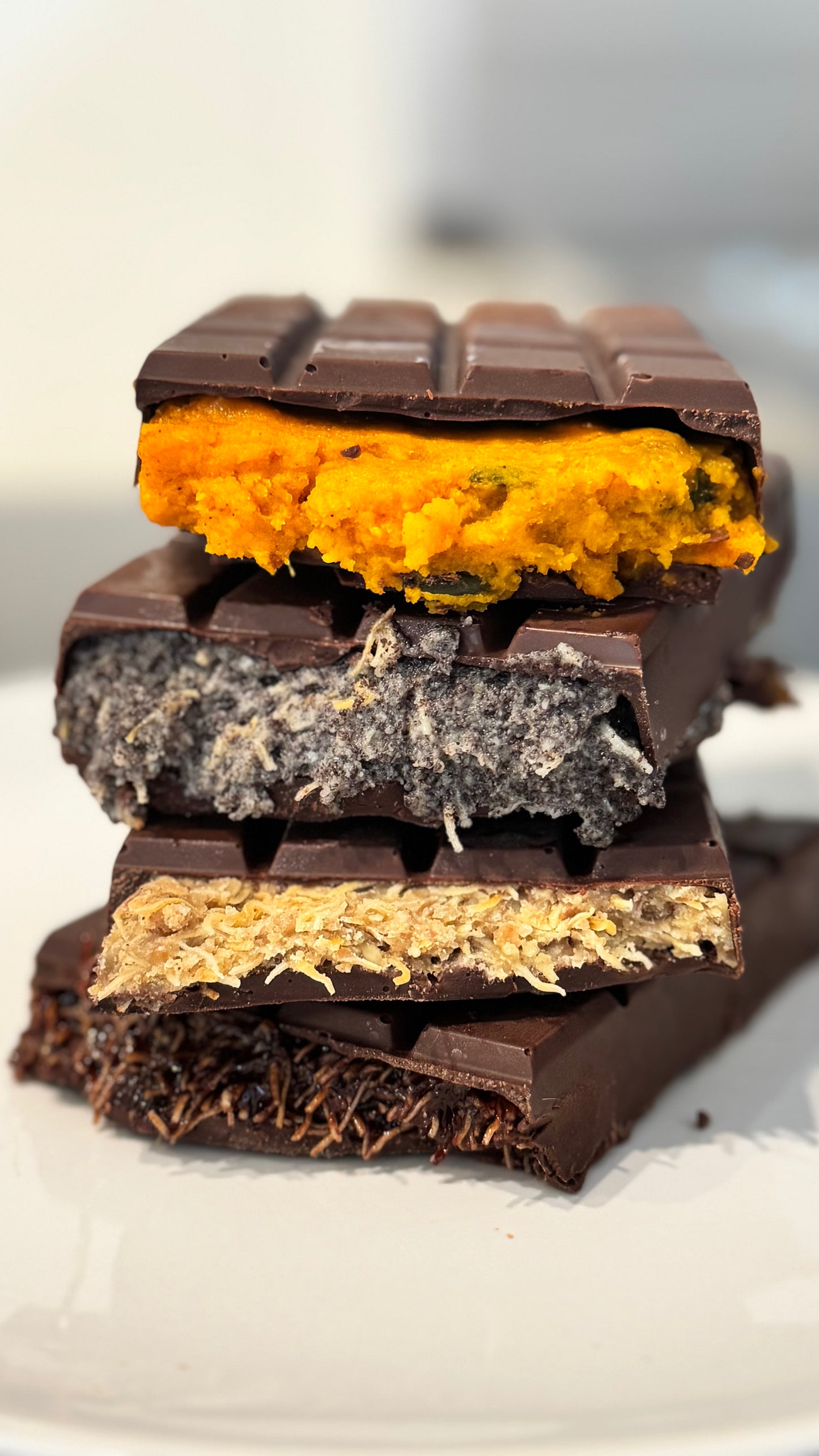 Mohn-Kunafa Schokolade | Schokogenuss voller Kontraste und Magie